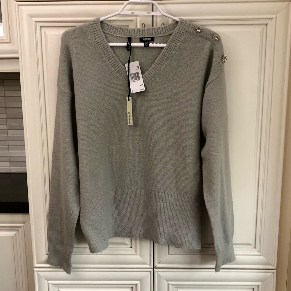 NWT Buffalo David Bitton women’s V-neck sweater
